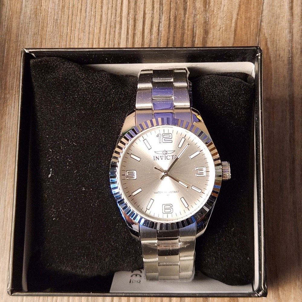 Invicta Specialty Watch Womenss Silver New Stainless Steel 47464 Water Resistant